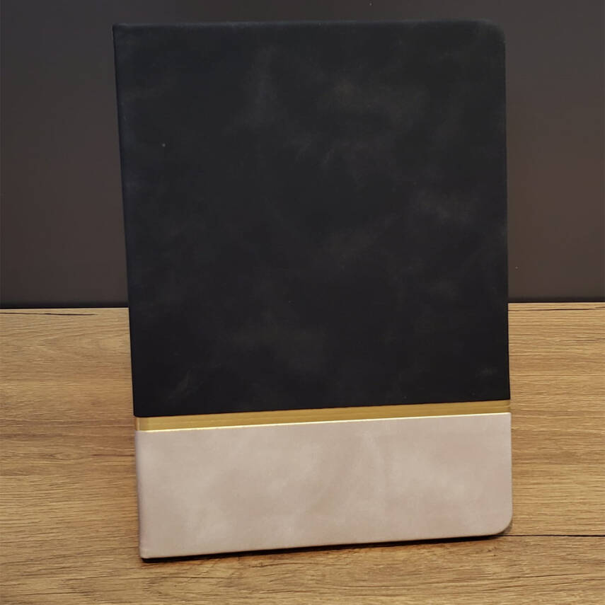 Altın Şeritli Siyah Deri Not Defteri - 1