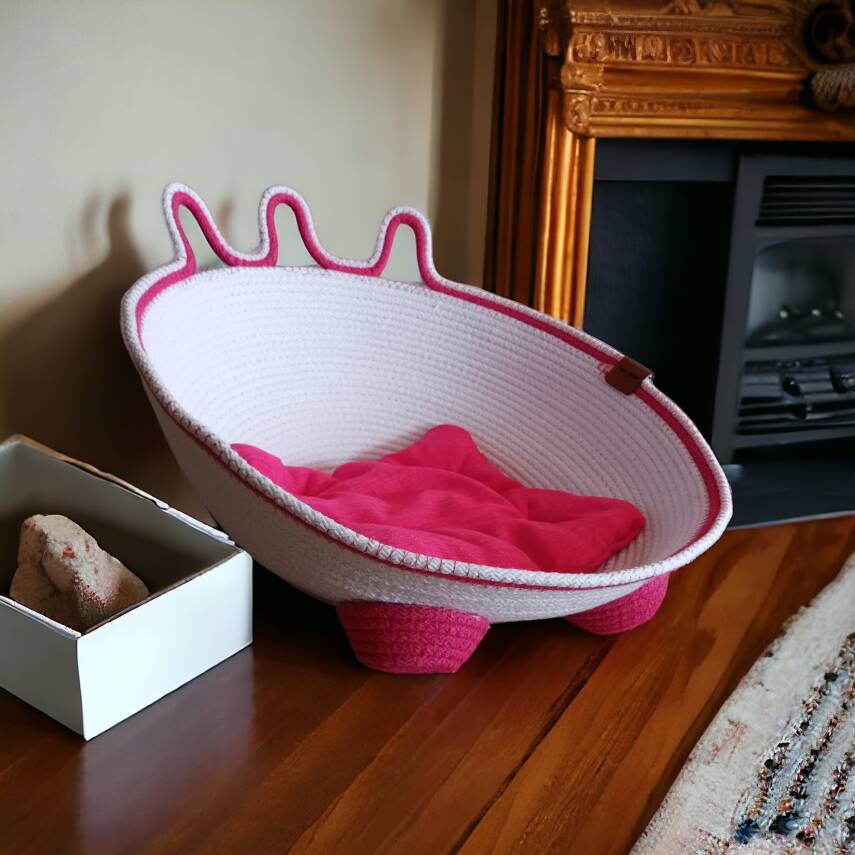 Decohandy Jüt Pembe-Beyaz Minderli Kedi Yataği - 2