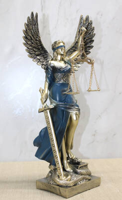 Kanatlı Adalet Biblosu Büyük Boy