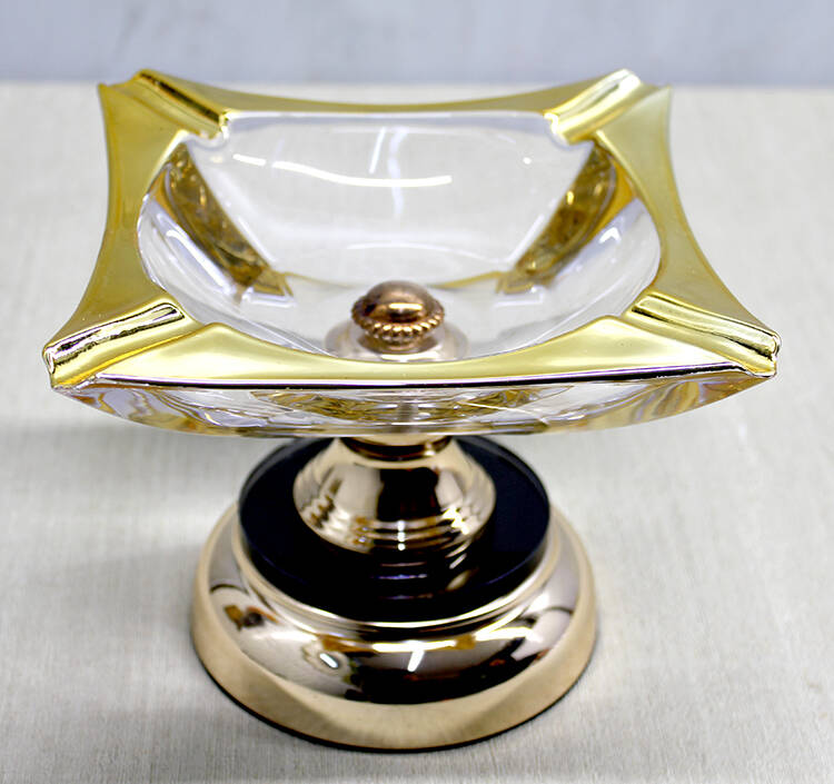 Metal Ayaklı Cam Küllük Model 1 - 1