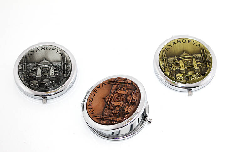 Metal Ayasofya Kabartmalı El Aynası - 1