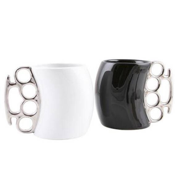 Muşta Tasarımlı Seramik Kupa - 1